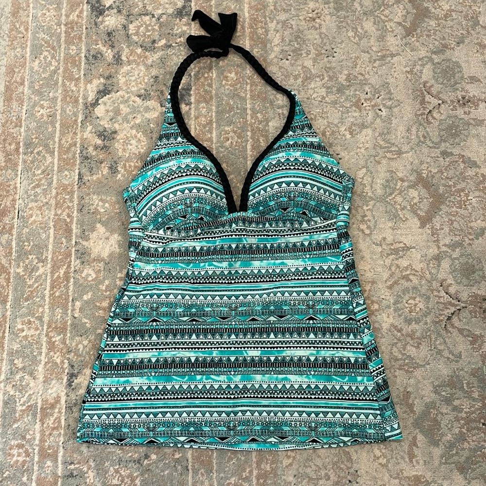 Bathing suit top. Size medium. Worn twice.